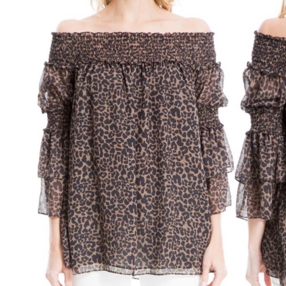 Leopard Print Off-Shoulder Top